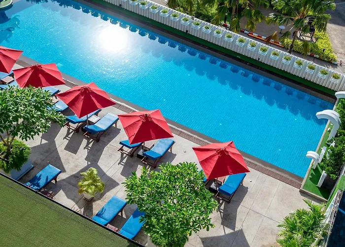 Ramada By Wyndham Phuket Deevana