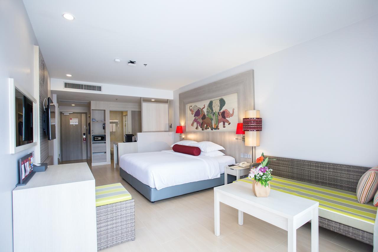 Ramada By Wyndham Phuket Deevana - Sha Extra Hotel Patong